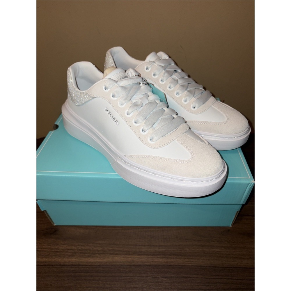 NIB Skechers Women's 10 Martha Stewart Cordova Classic Spirit White Silver